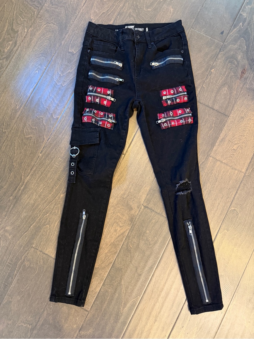 Black Skinny Women’s Punk Jeans with Red Plaid Accents